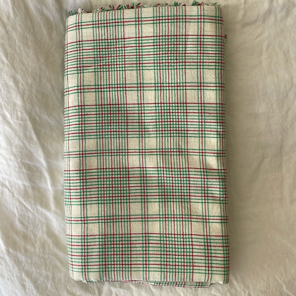 Heather Taylor Home Marianne Plaid Holiday Large Tablecloth